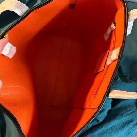 Coach Halloween tote and pumpkin driver coach wagon new - Picture 4 of 4